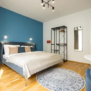 Bright Stylish In A Location , Vienna Austria