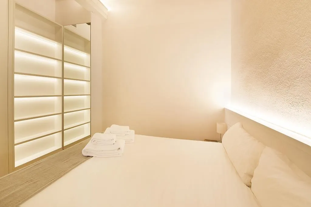 Deco Apartments Barcelona-Born Apt. 0*, Barcelona